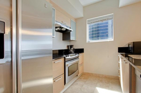 Отель Ocean Front Luxury Suites Sunny Isles Beach  Санни Айлс Бич